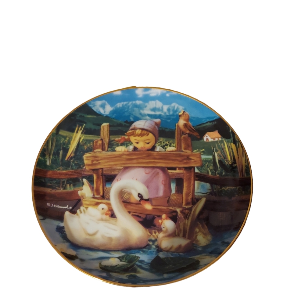 Vintage M.J. Hummel 1993 Feathered Friends Plate Collection Cottagecore Farm